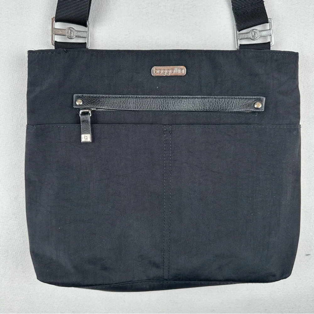 Baggallini‎ All Around Crossbody Handbag Travel Vacation Athleisure